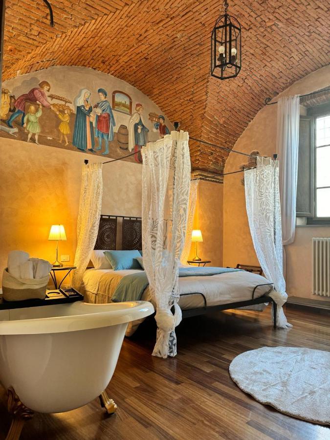 Luxury Corte Dei Nobili Lucca Luaran gambar